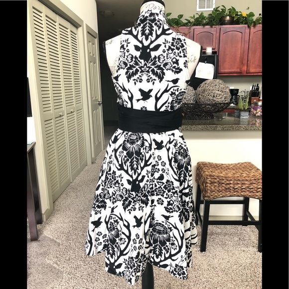 🌈 Retro Style Dress 🌈 - Picture 3 of 9